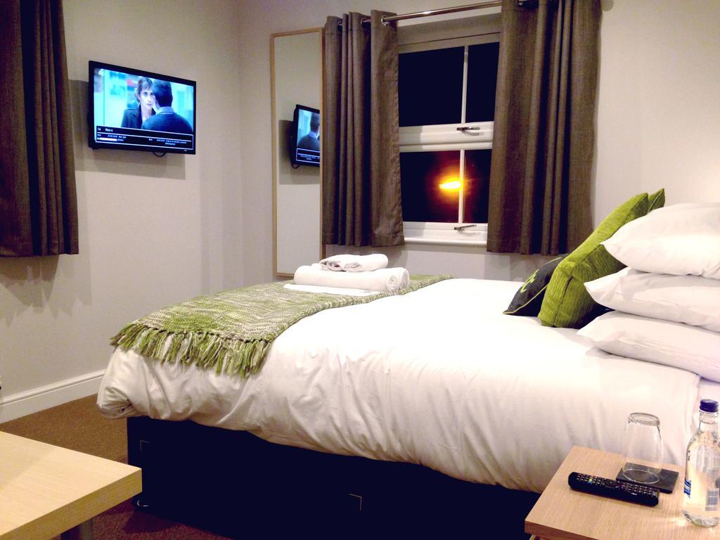 The Wheatsheaf 3*