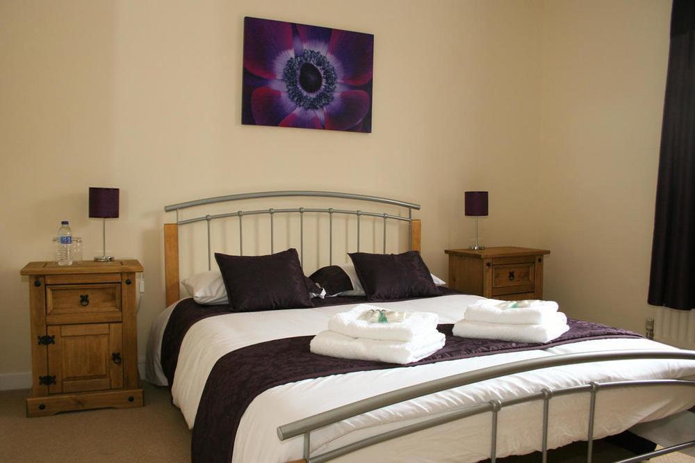 The Wheatsheaf 3*
